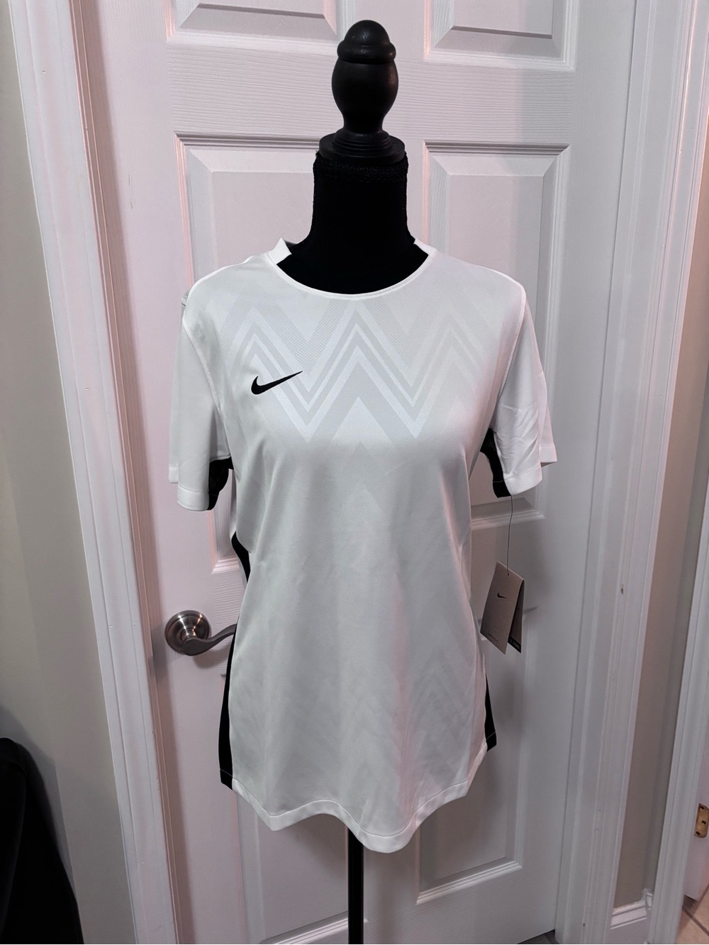 Nike Women’s White Short-Sleeve Soccer/Football Jersey with Black Accents